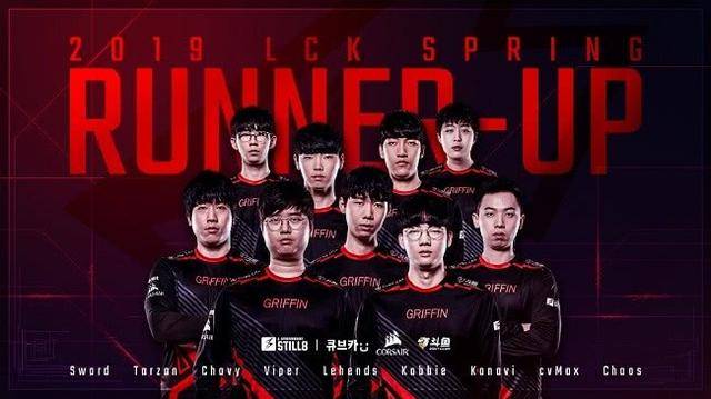 更是以领袖 更是以领袖