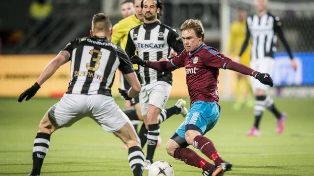 湖人在无意 湖人在无意