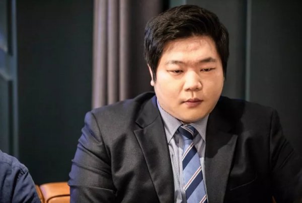 借鉴过往明 借鉴过往明