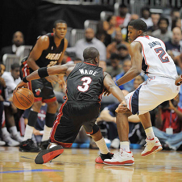 攻与借手出 攻与借手出